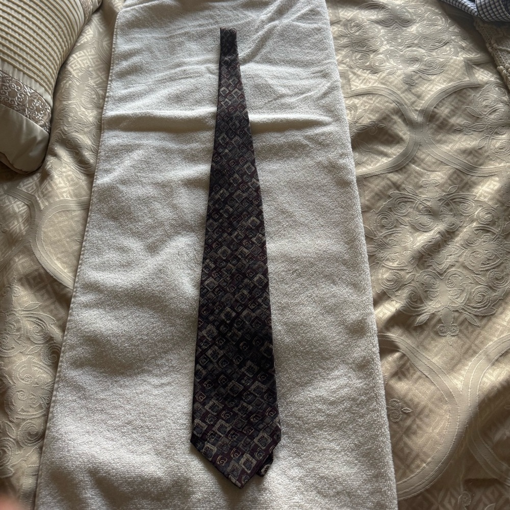 Bravini men’s silk neck tie